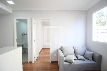 Sala de apartamento para alugar com 2 quartos, 33m² em Vila Suzana, São Paulo
