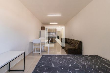 Kitnet de apartamento para alugar com 1 quarto, 45m² em Boa Vista, Curitiba