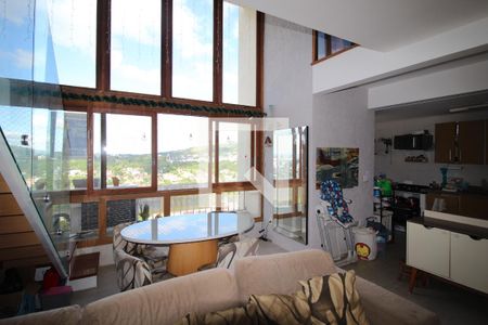 Sala de apartamento à venda com 4 quartos, 123m² em Jardim Sabará, Porto Alegre