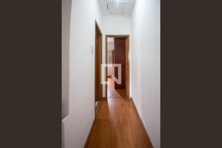 Corredor  de casa à venda com 3 quartos, 164m² em Jardim Taboao, São Paulo