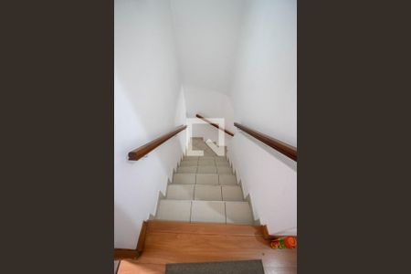 Escada de casa à venda com 3 quartos, 164m² em Jardim Taboao, São Paulo