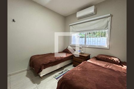 Quarto 1 de casa para alugar com 3 quartos, 120m² em Campeche Leste, Florianópolis