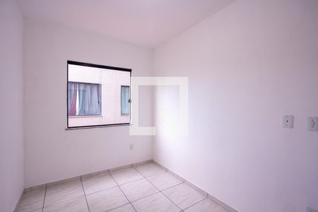 Quarto 2 de apartamento para alugar com 2 quartos, 53m² em Coelho, São Gonçalo