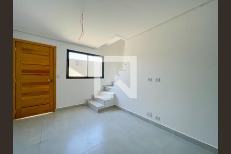 Sala de casa de condomínio à venda com 2 quartos, 64m² em Pestana, Osasco