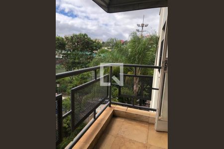 Apartamento à venda com 4 quartos, 230m² em Estoril, Belo Horizonte