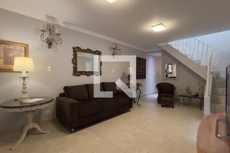 Sala de casa à venda com 3 quartos, 229m² em Jardim Vila Galvao, Guarulhos