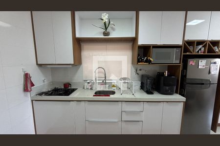 Sala - Cozinha de casa para alugar com 3 quartos, 130m² em Vila Camilópolis, Santo André
