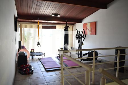 Academia de casa à venda com 4 quartos, 400m² em Chácara Inglesa, São Paulo