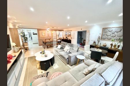 Sala de casa para alugar com 5 quartos, 480m² em Água Fria, São Paulo