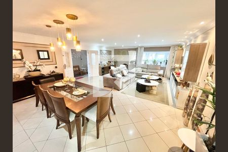 Sala de casa para alugar com 5 quartos, 480m² em Água Fria, São Paulo