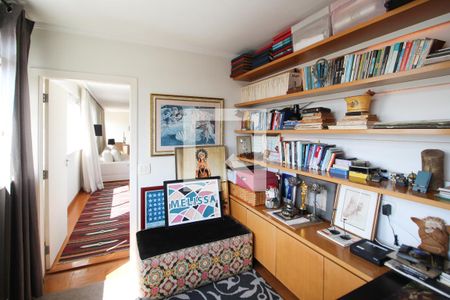 Quarto de apartamento para alugar com 3 quartos, 410m² em Itaim Bibi, São Paulo