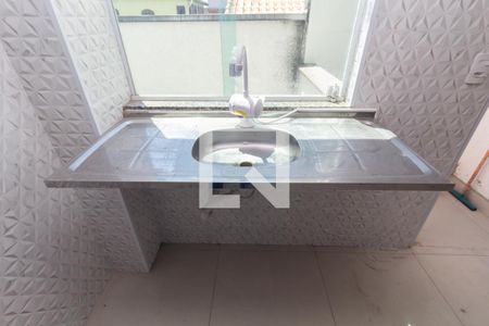 Sala/Cozinha de apartamento para alugar com 2 quartos, 48m² em Itaquera, São Paulo