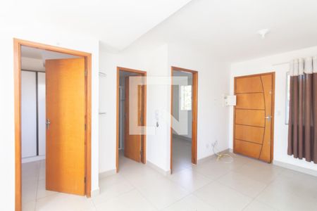 Sala/Cozinha de apartamento para alugar com 2 quartos, 48m² em Itaquera, São Paulo