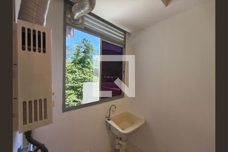 Apartamento à venda com 2 quartos, 45m² em Camorim, Rio de Janeiro