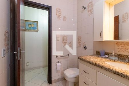 Banheiro Social de casa para alugar com 3 quartos, 268m² em Capão Raso, Curitiba