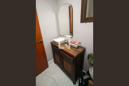 Lavabo de apartamento para alugar com 3 quartos, 95m² em Tristeza, Porto Alegre