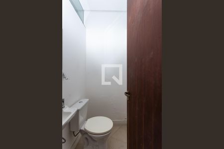 Lavabo de casa para alugar com 2 quartos, 84m² em Perdizes, São Paulo