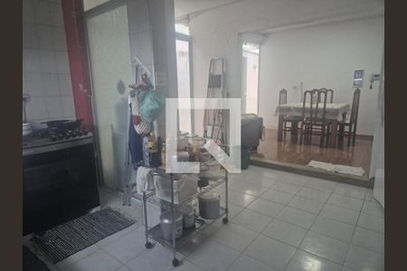 Foto 31 de casa à venda com 4 quartos, 200m² em Vila Romero, São Paulo