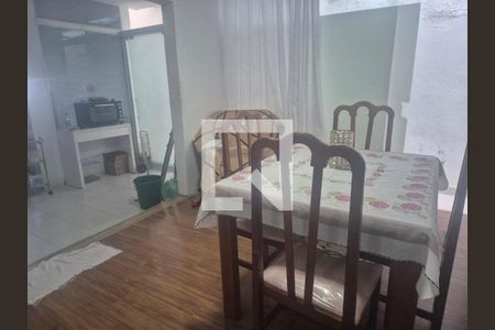 Foto 32 de casa à venda com 4 quartos, 200m² em Vila Romero, São Paulo