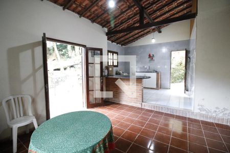 Sala de casa de condomínio para alugar com 2 quartos, 350m² em Jacarepaguá, Rio de Janeiro