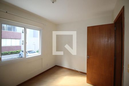 Quarto 1 de apartamento à venda com 2 quartos, 67m² em Jardim Itu, Porto Alegre