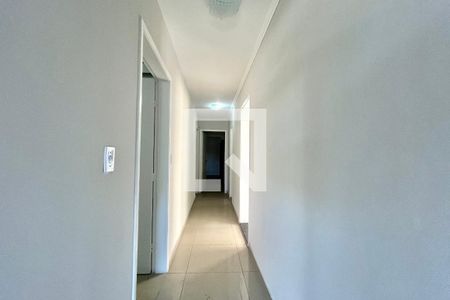 Corredor de apartamento para alugar com 3 quartos, 100m² em Jabaquara, São Paulo