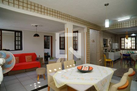 Sala de Jantar de casa à venda com 5 quartos, 400m² em Itaipu, Niterói