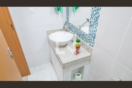 Lavabo de casa de condomínio à venda com 3 quartos, 184m² em Trevo, Belo Horizonte