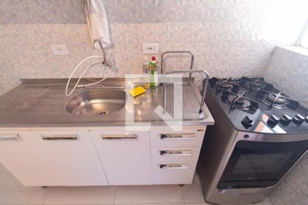 Sala e cozinha de casa para alugar com 2 quartos, 80m² em Jardim da Gloria, São Paulo