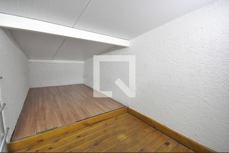 Quarto de casa para alugar com 1 quarto, 30m² em Parque Edu Chaves, São Paulo