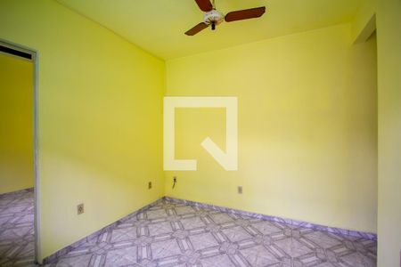 Sala de casa para alugar com 1 quarto, 40m² em Fundos, São Gonçalo