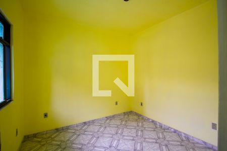 Quarto de casa para alugar com 1 quarto, 40m² em Fundos, São Gonçalo