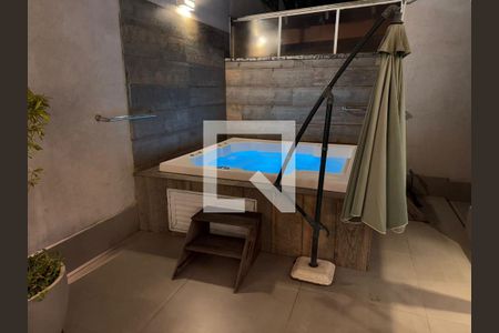 Quintal de casa de condomínio para alugar com 3 quartos, 173m² em Jardim Passargada I, Cotia