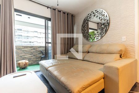 Sala - Detalhe Sofá de apartamento para alugar com 1 quarto, 58m² em Santa Ifigênia, São Paulo