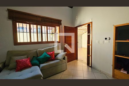 Casa à venda com 3 quartos, 209m² em Jardim Pacaembu, Jundiaí