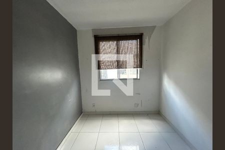 Quarto 1 de apartamento para alugar com 2 quartos, 48m² em Pavuna, Nilópolis