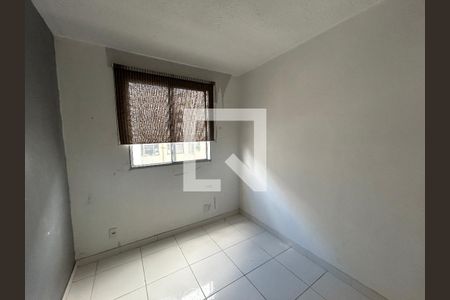 Quarto 1 de apartamento para alugar com 2 quartos, 48m² em Pavuna, Nilópolis