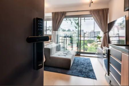 Sala/Quarto de apartamento à venda com 1 quarto, 28m² em Pinheiros, São Paulo