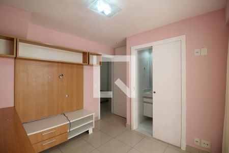 Quarto 1 de apartamento para alugar com 3 quartos, 167m² em Freguesia (jacarepaguá), Rio de Janeiro