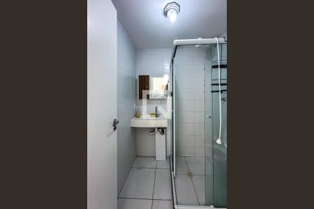 Banheiro de kitnet/studio para alugar com 1 quarto, 27m² em Mooca, São Paulo