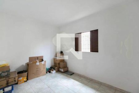 Casa à venda com 2 quartos, 263m² em Vila Carmosina, São Paulo