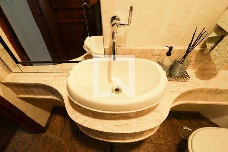 Lavabo de apartamento à venda com 3 quartos, 240m² em Santana, São Paulo