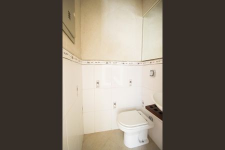 Lavabo de casa para alugar com 3 quartos, 160m² em Itaim Bibi, São Paulo