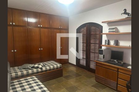 Casa à venda com 4 quartos, 200m² em Vila Progresso, Niterói