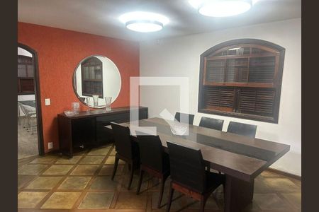 Casa à venda com 4 quartos, 200m² em Vila Progresso, Niterói