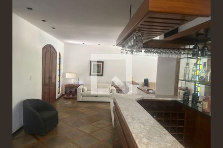 Casa à venda com 4 quartos, 200m² em Vila Progresso, Niterói