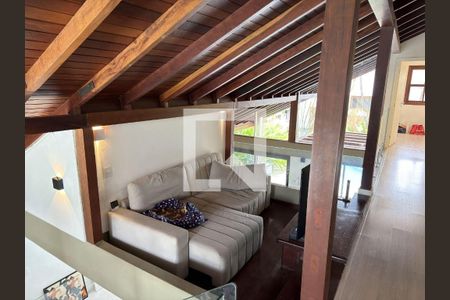 Casa à venda com 4 quartos, 252m² em Alphaville, Santana de Parnaíba