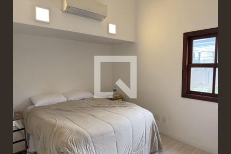 Casa à venda com 4 quartos, 252m² em Alphaville, Santana de Parnaíba