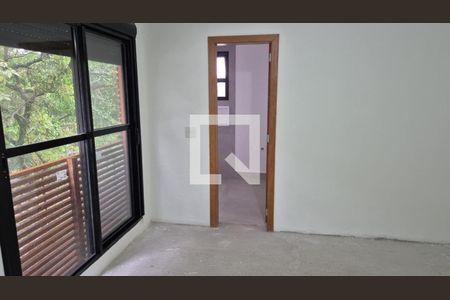 Casa à venda com 4 quartos, 430m² em Jardim Cordeiro, São Paulo