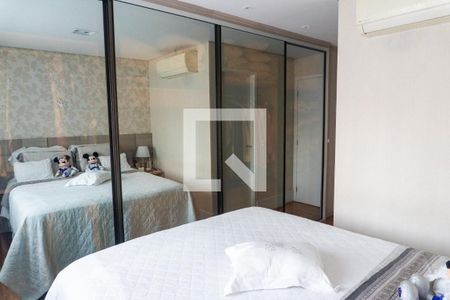 Suite de apartamento à venda com 3 quartos, 108m² em Vila Alexandria, São Paulo